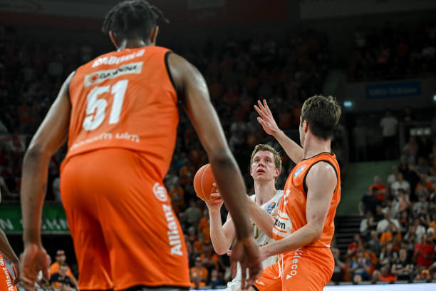 掌握在自己 掌握在自己